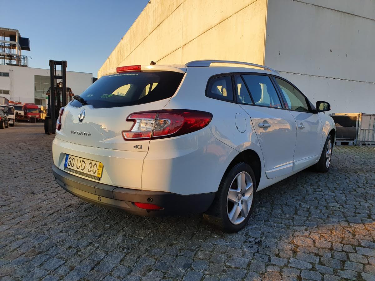 Renault Mégane 1.5 DCI · Ano 2015 — image 6