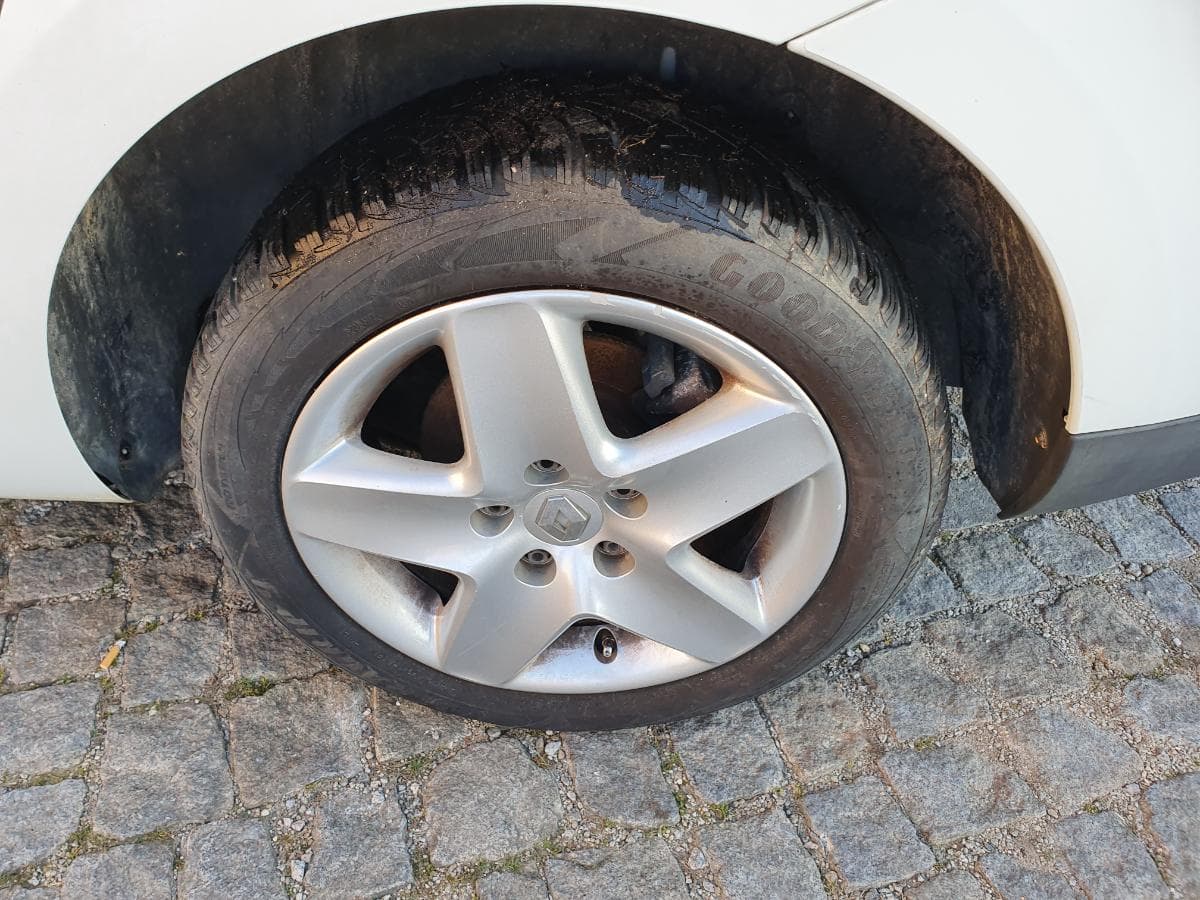 Renault Mégane 1.5 DCI · Ano 2015 — image 14