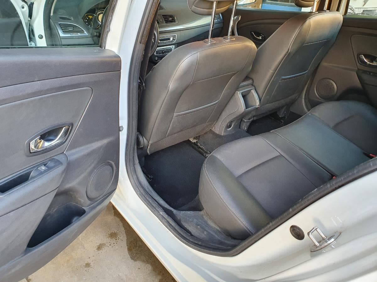 Renault Mégane 1.5 DCI · Ano 2015 — image 20