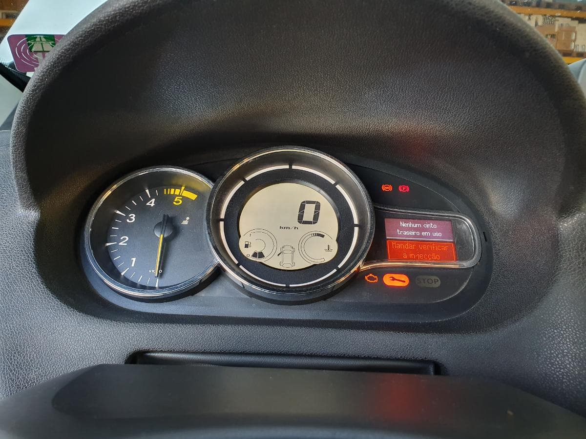 Renault Mégane 1.5 DCI · Ano 2015 — image 30