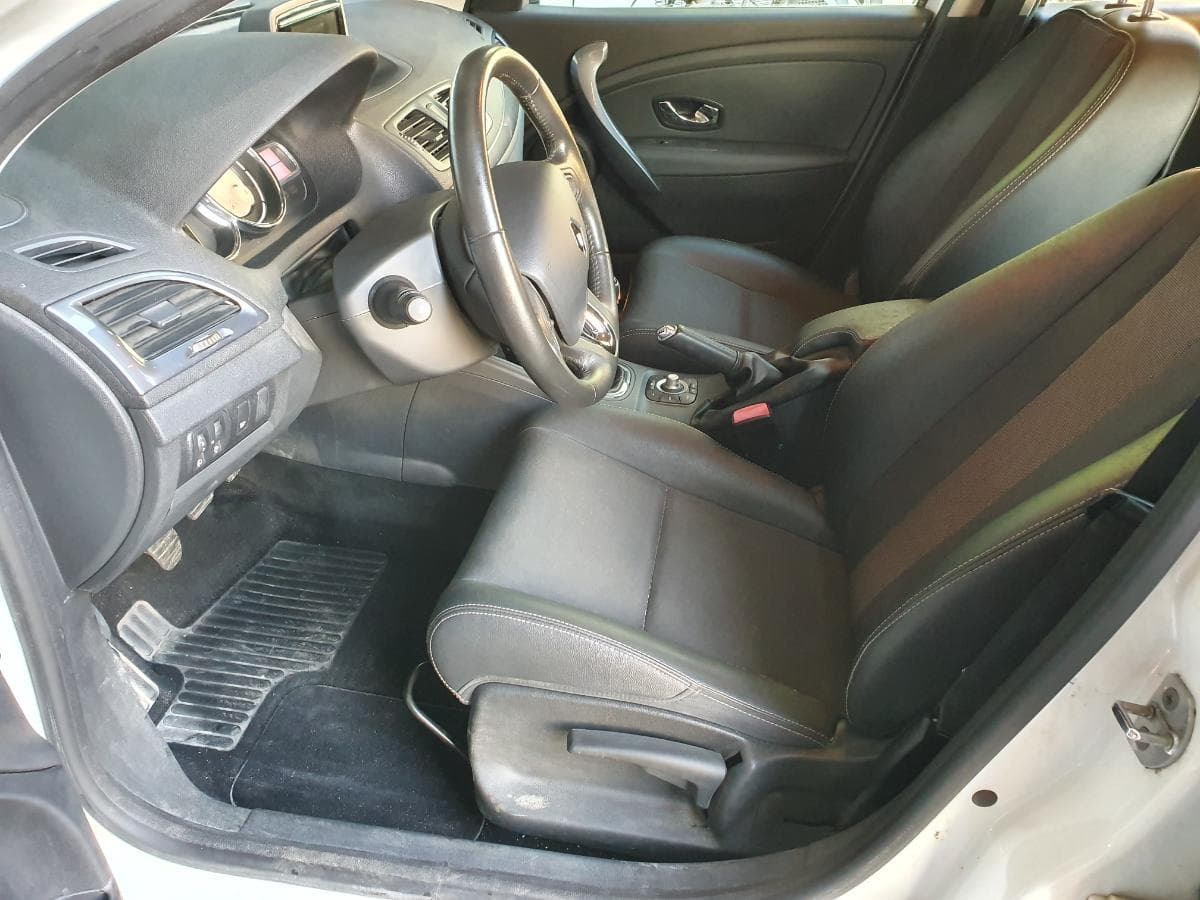 Renault Mégane 1.5 DCI · Ano 2015 — image 31
