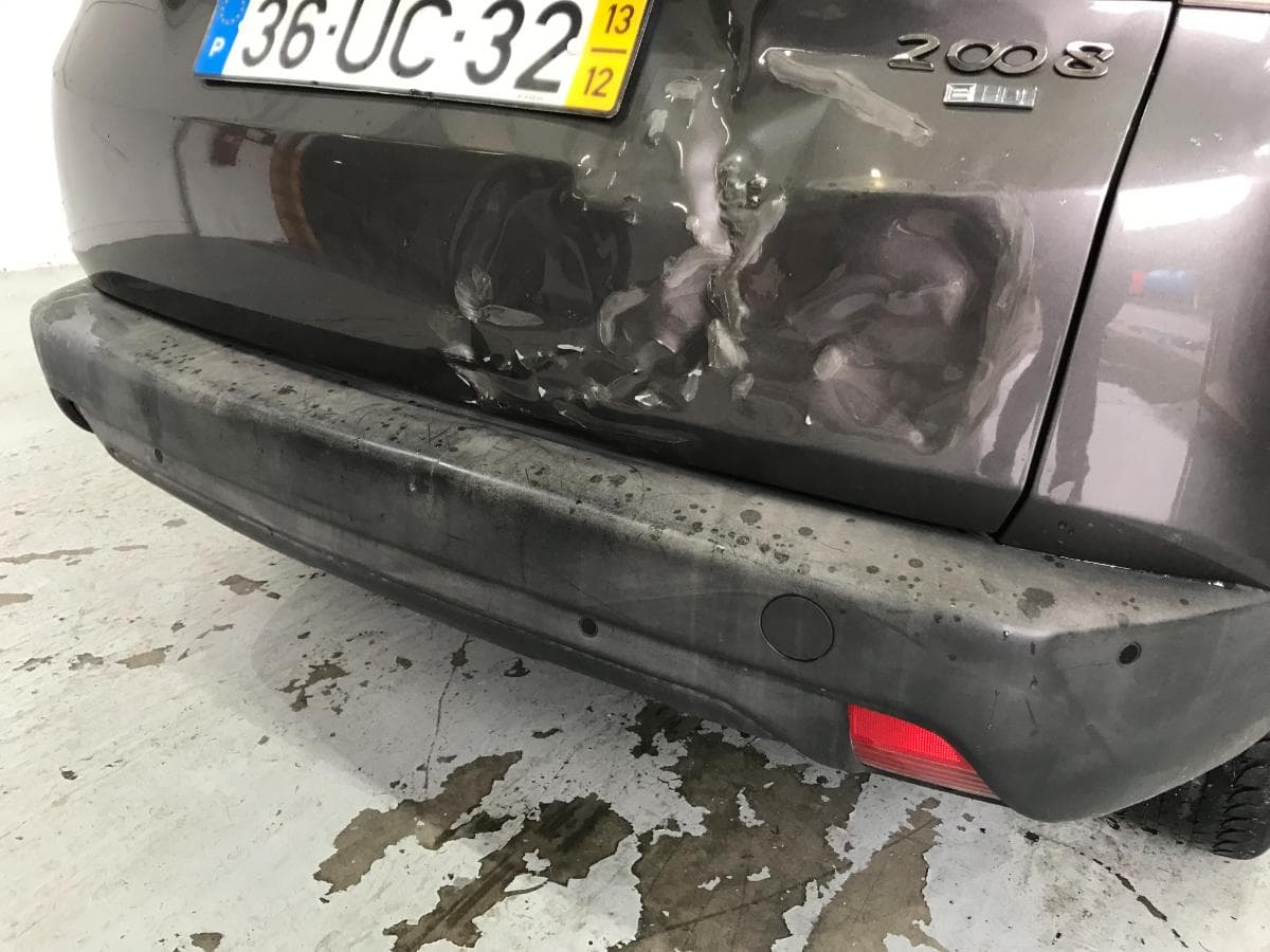 Peugeot 2008 1.6 HDI · Ano 2013 — image 11