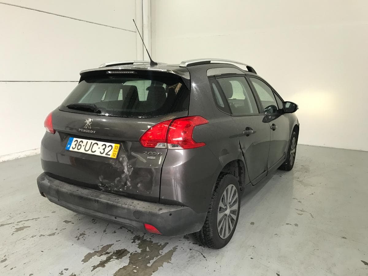 Peugeot 2008 1.6 HDI · Ano 2013 — image 10