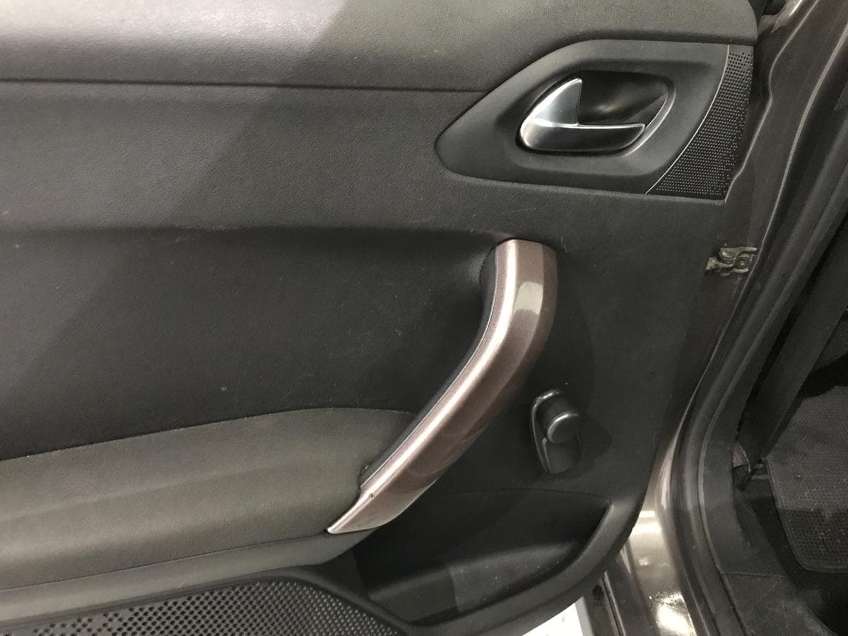 Peugeot 2008 1.6 HDI · Ano 2013 — image 25