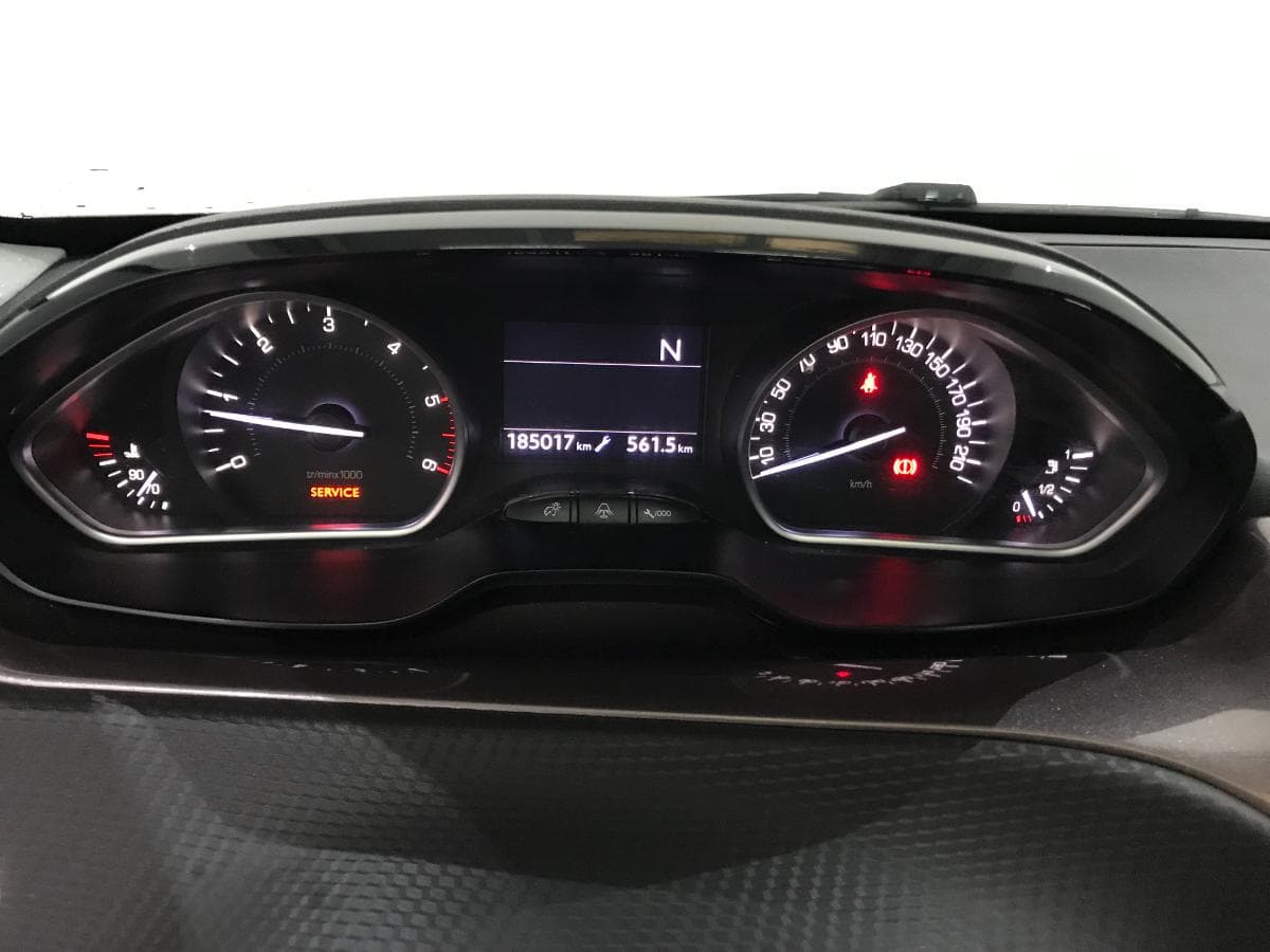 Peugeot 2008 1.6 HDI · Ano 2013 — image 30