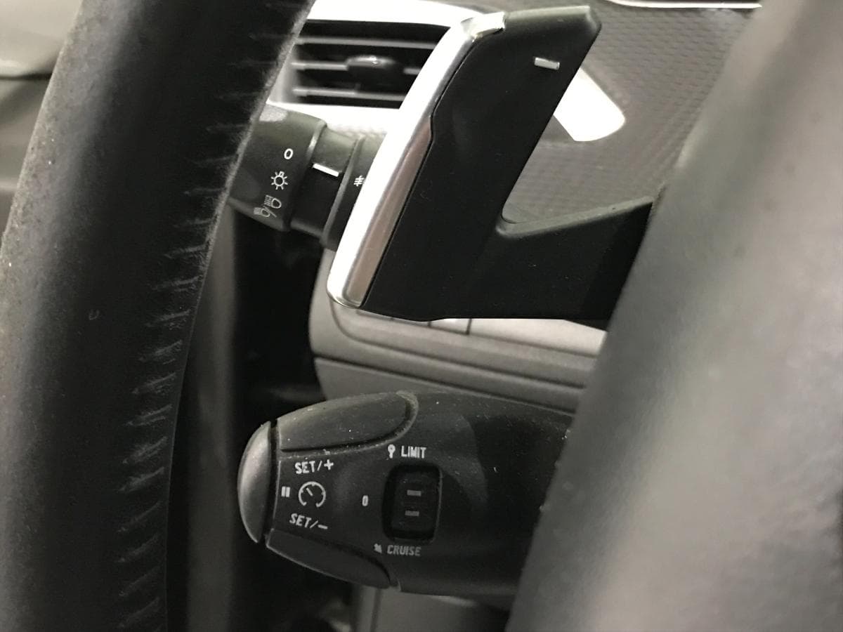 Peugeot 2008 1.6 HDI · Ano 2013 — image 35