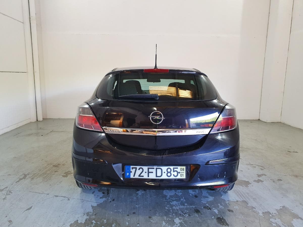 Opel Astra 1.3 CDTI · Ano 2008 — image 7