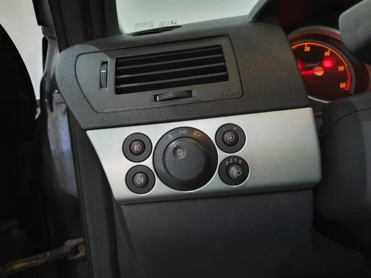 Opel Astra 1.3 CDTI · Ano 2008 — image 33