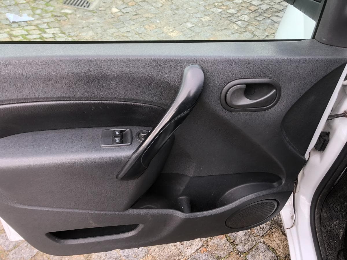 Renault Kangoo 1.5 DCI · Ano 2016 — imagem 32