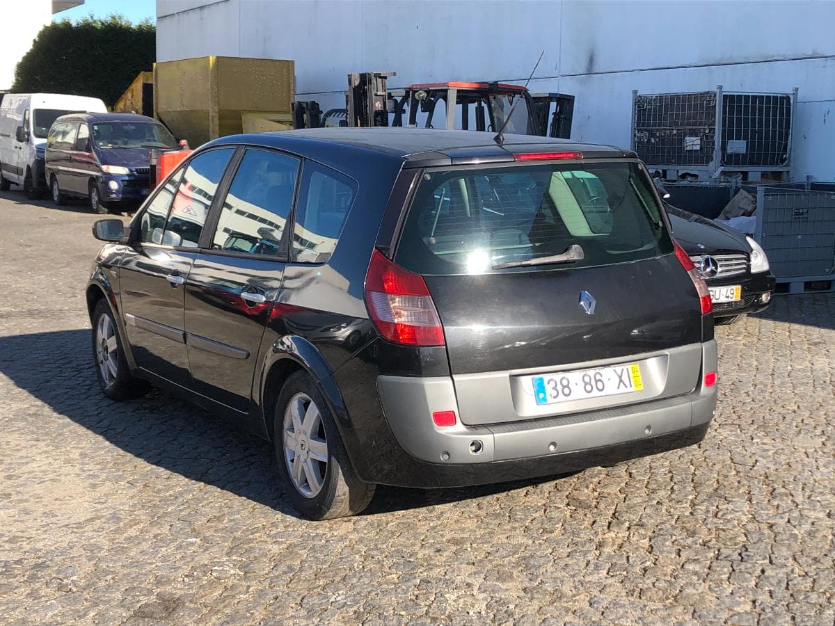 Renault Mégane Scénic 1.5 DCI · Ano 2004 — image 6