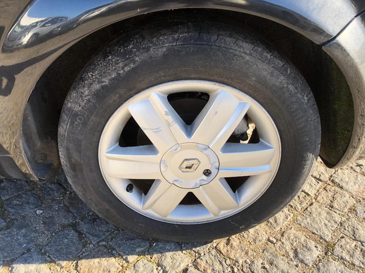 Renault Mégane Scénic 1.5 DCI · Ano 2004 — image 18