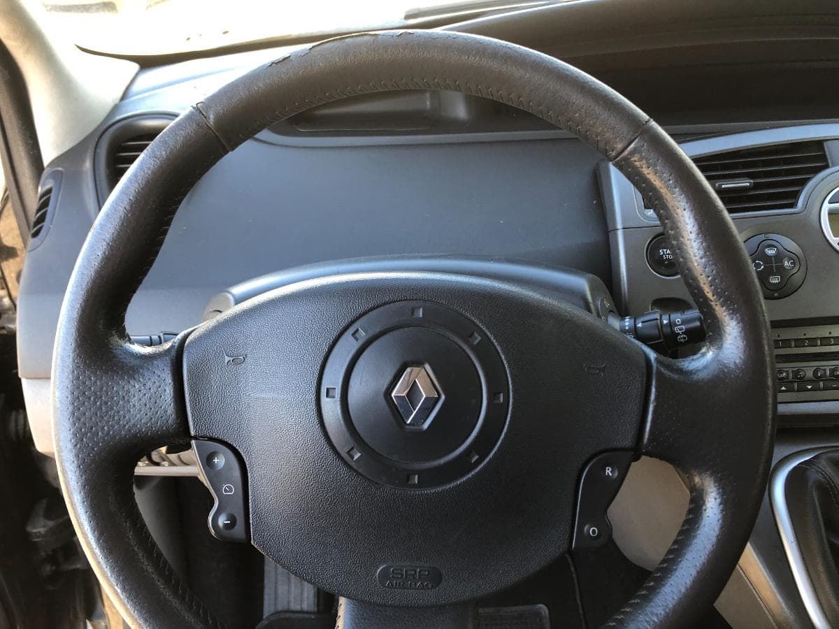 Renault Mégane Scénic 1.5 DCI · Ano 2004 — image 43