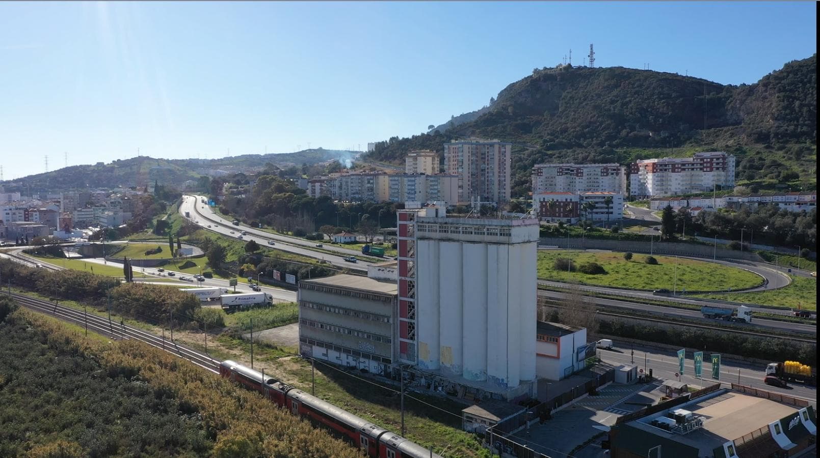 Unidade Industrial + Terreno · Vila Franca de Xira — imagem 9