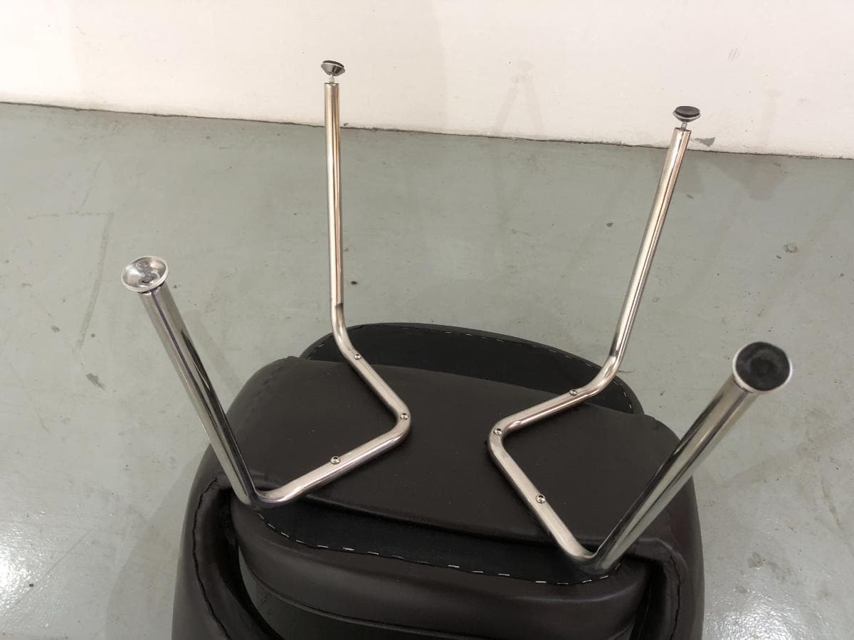 Chair — image 4
