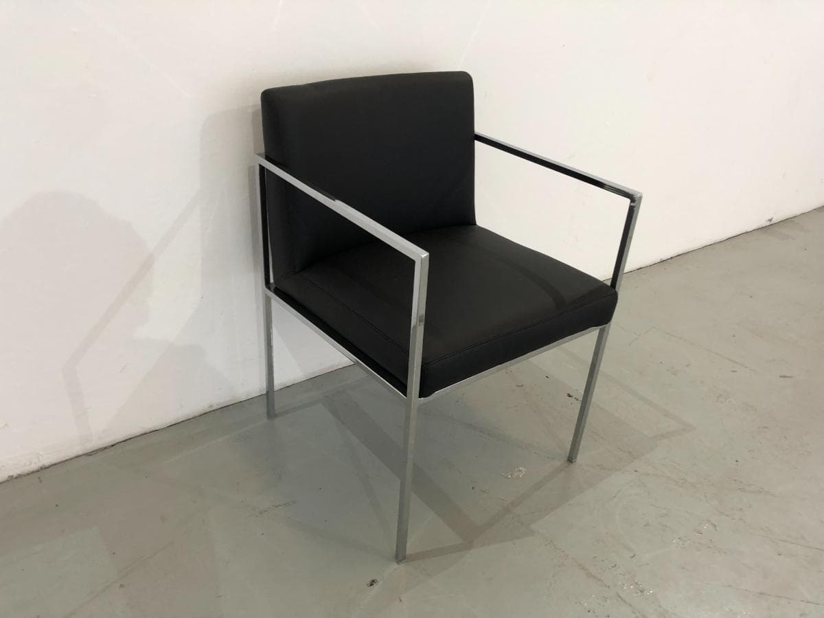 Chair — image 2