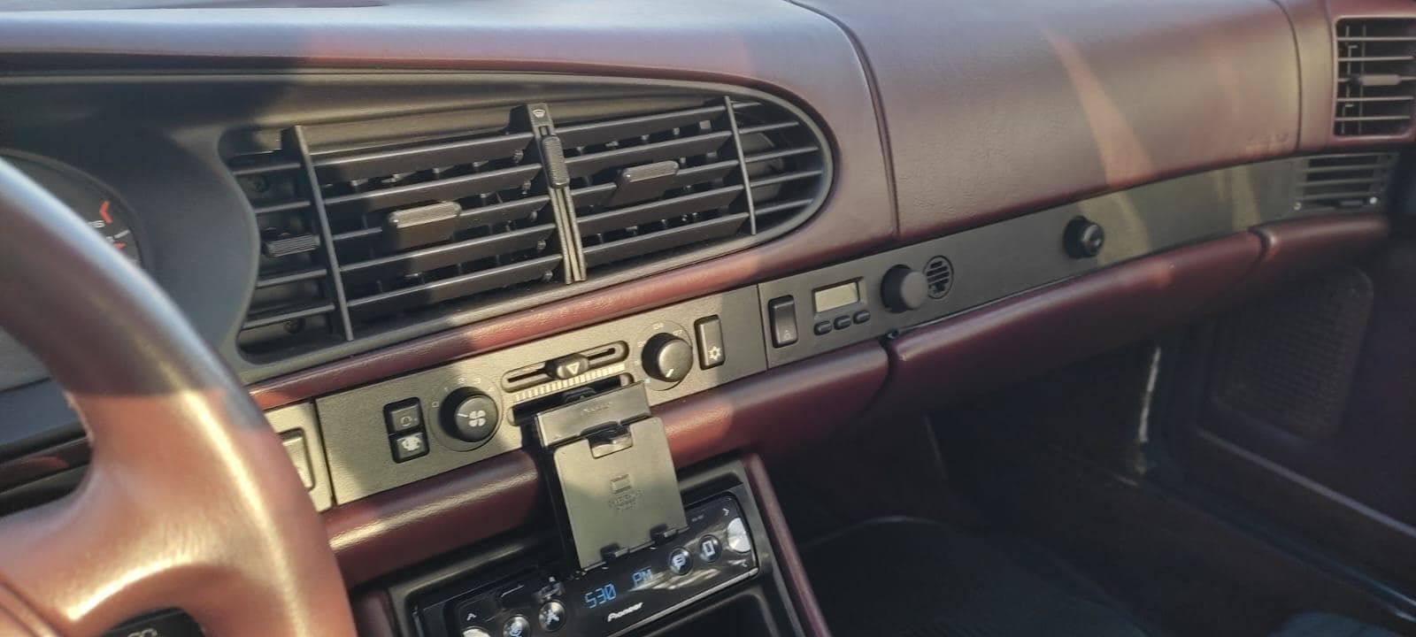 Porsche 944 Turbo — image 15