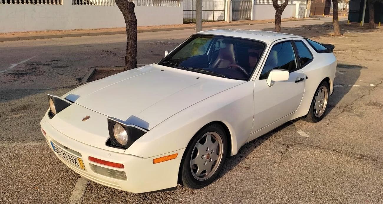 Porsche 944 Turbo — image 1