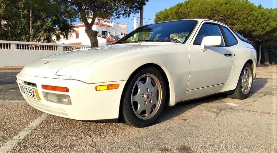 Porsche 944 Turbo — image 4