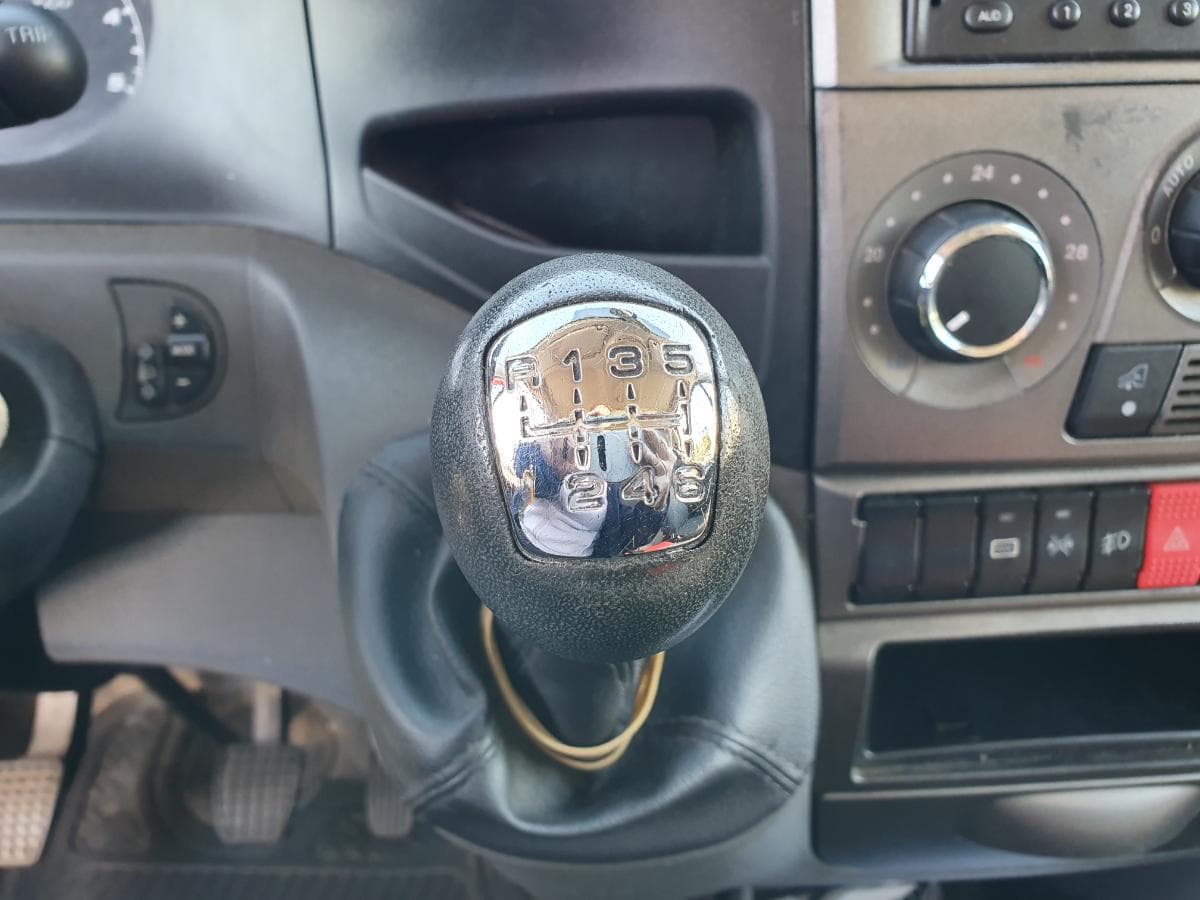 Iveco Daily 35C15 · Ano 2013 — imagem 29