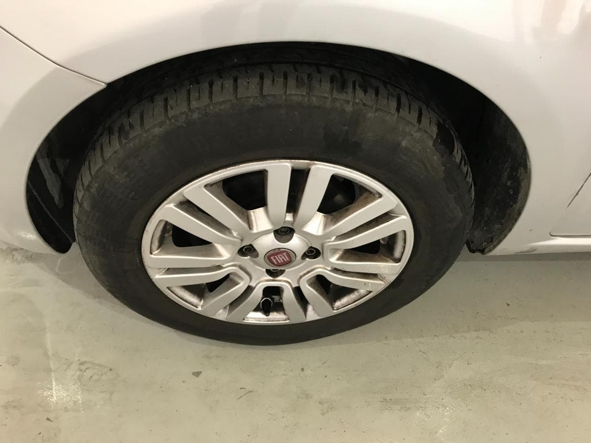 Fiat Punto 1.2 · Ano 2016 — image 12