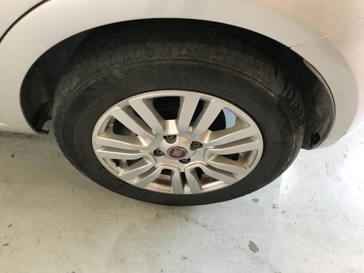 Fiat Punto 1.2 · Ano 2016 — image 13