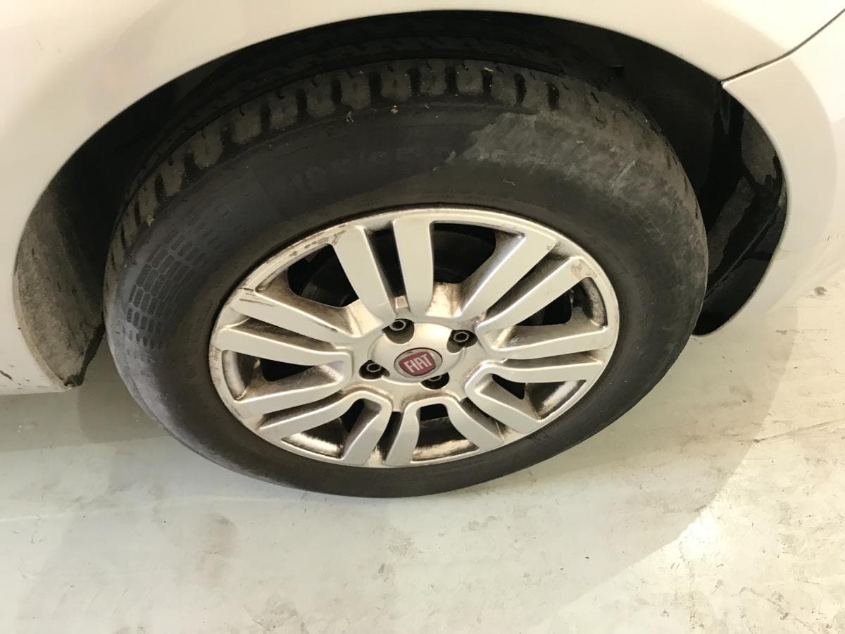 Fiat Punto 1.2 · Ano 2016 — image 14