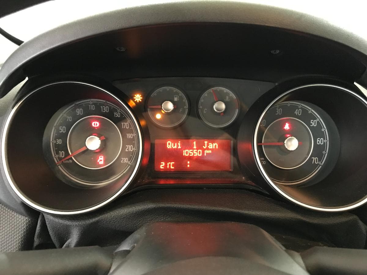 Fiat Punto 1.2 · Ano 2016 — image 29