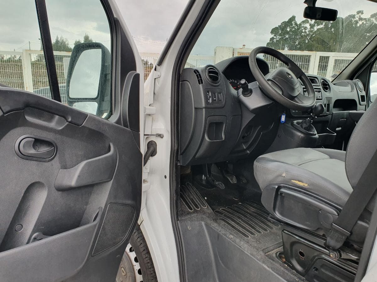 Renault Master 2.3 DCI · Ano 2019 — imagem 20