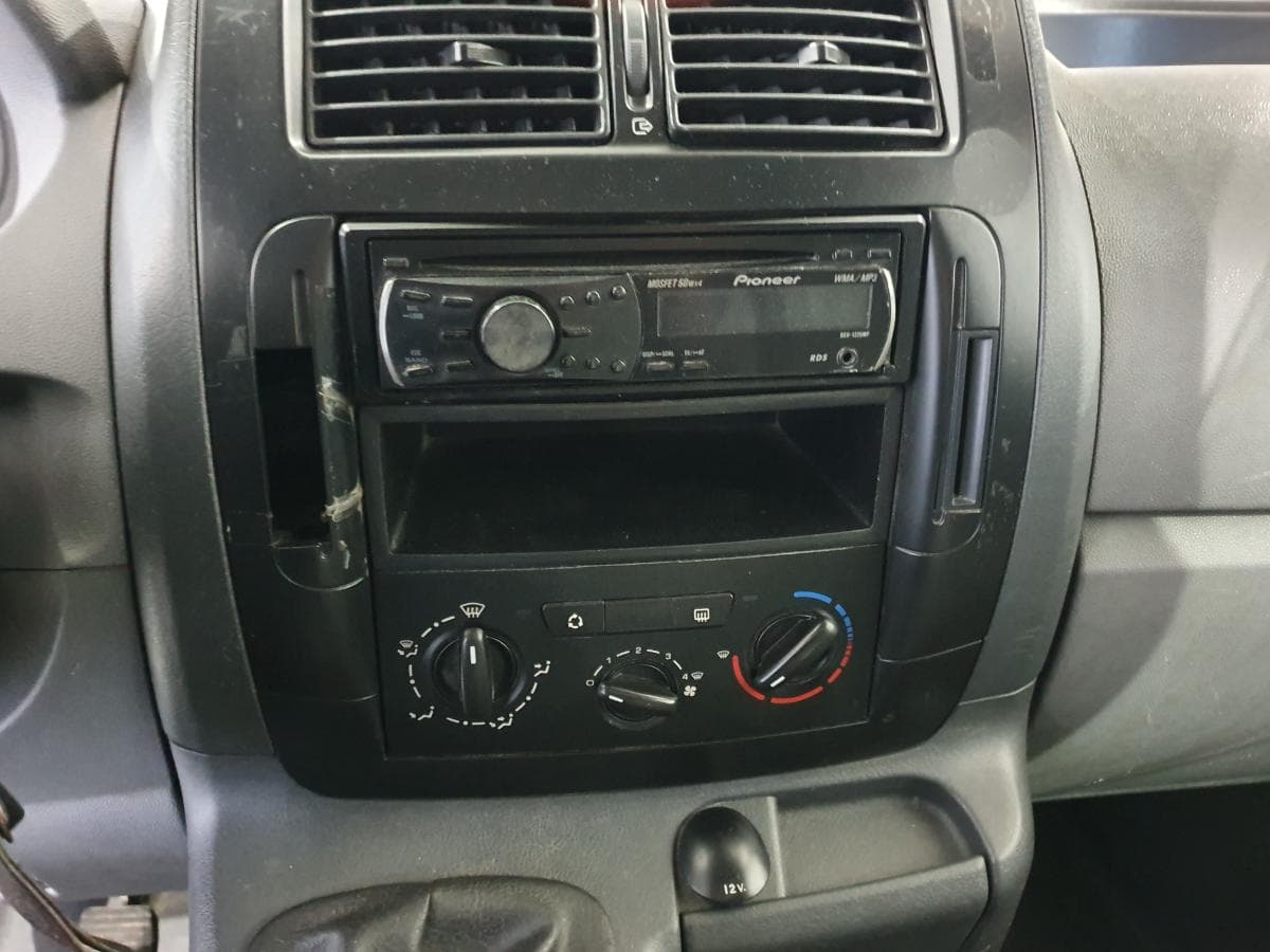 Citroën Jumpy 2.0 HDI · Ano 2011 — image 36