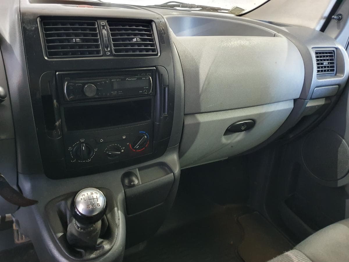 Citroën Jumpy 2.0 HDI · Ano 2011 — image 38
