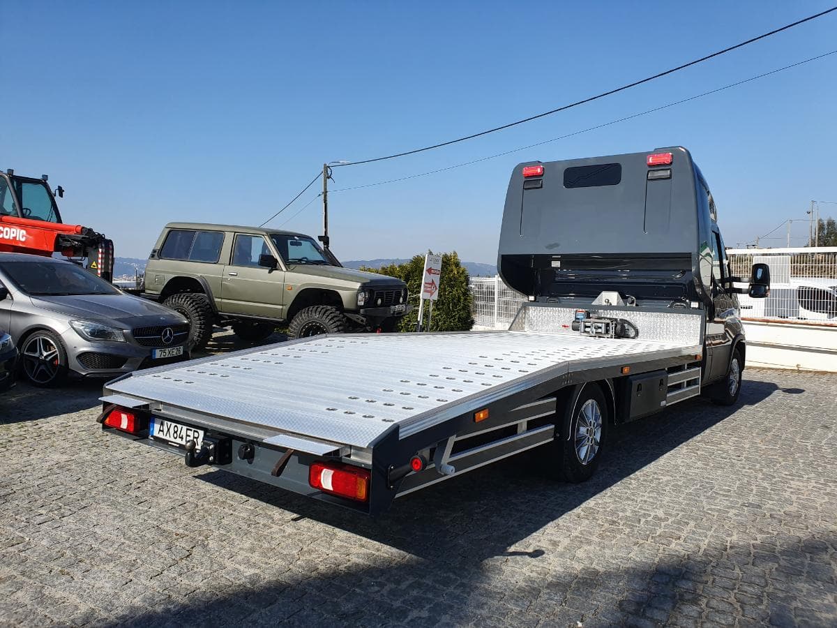 Reboque Pronto Socorro Iveco · Ano 2023 — image 4