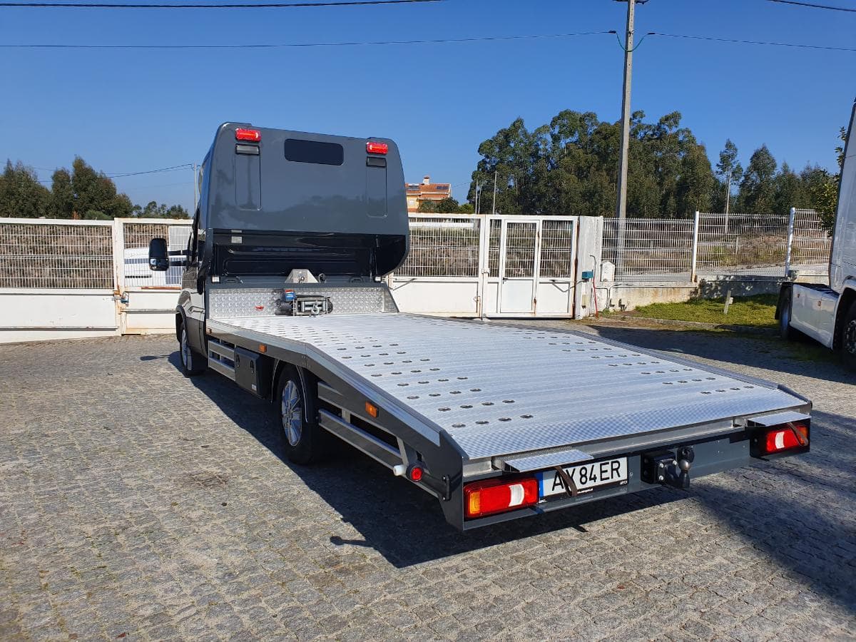 Reboque Pronto Socorro Iveco · Ano 2023 — image 5