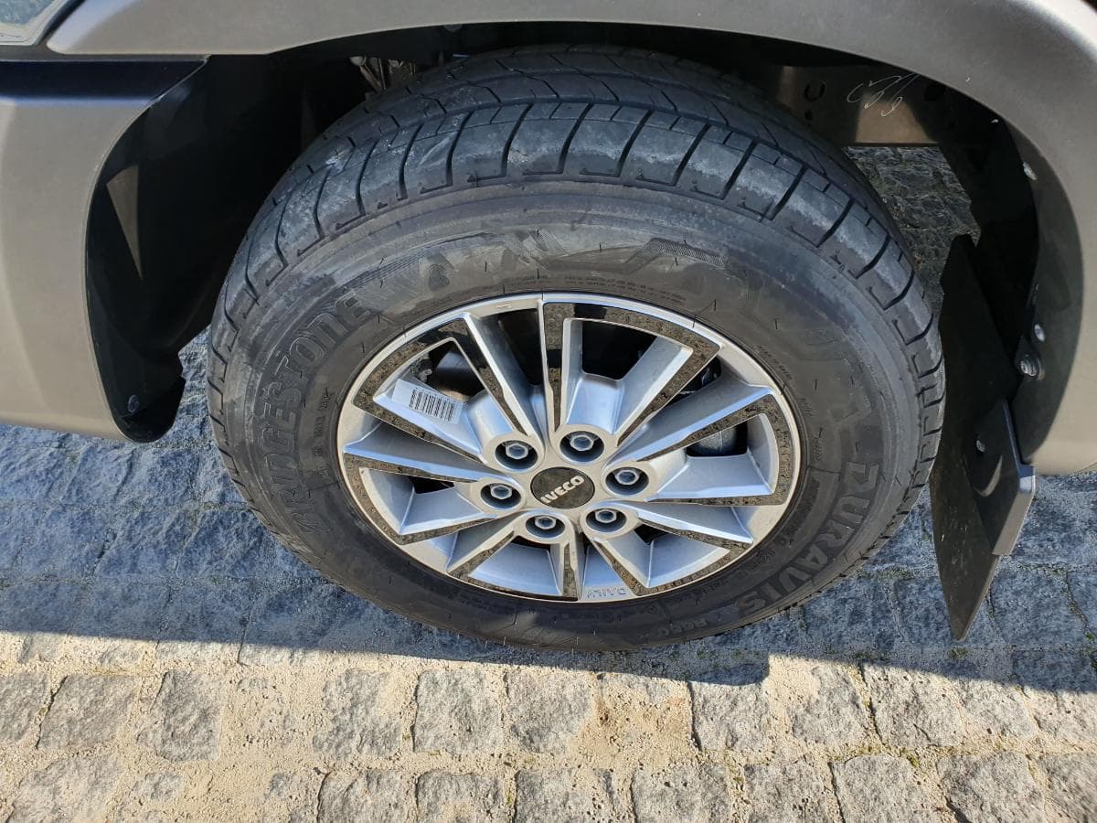 Reboque Pronto Socorro Iveco · Ano 2023 — image 15