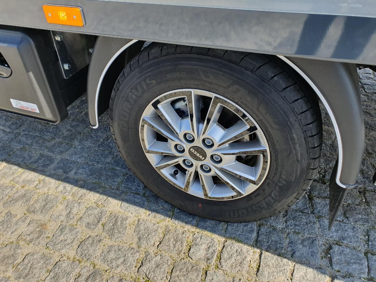 Reboque Pronto Socorro Iveco · Ano 2023 — image 17