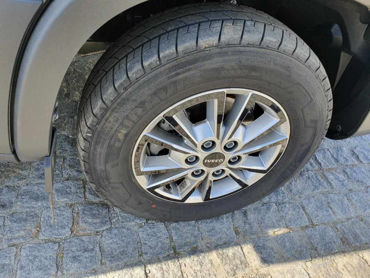 Reboque Pronto Socorro Iveco · Ano 2023 — image 16