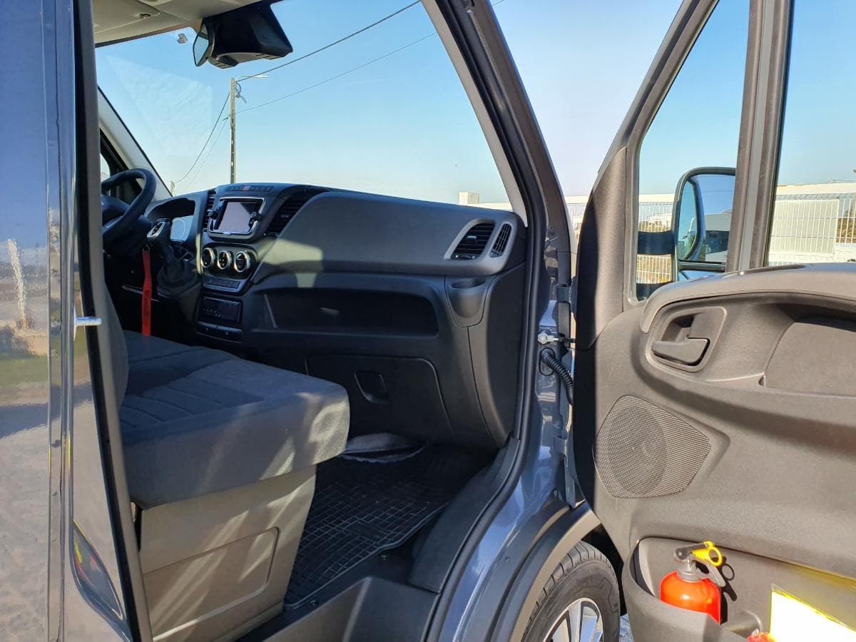 Reboque Pronto Socorro Iveco · Ano 2023 — image 19