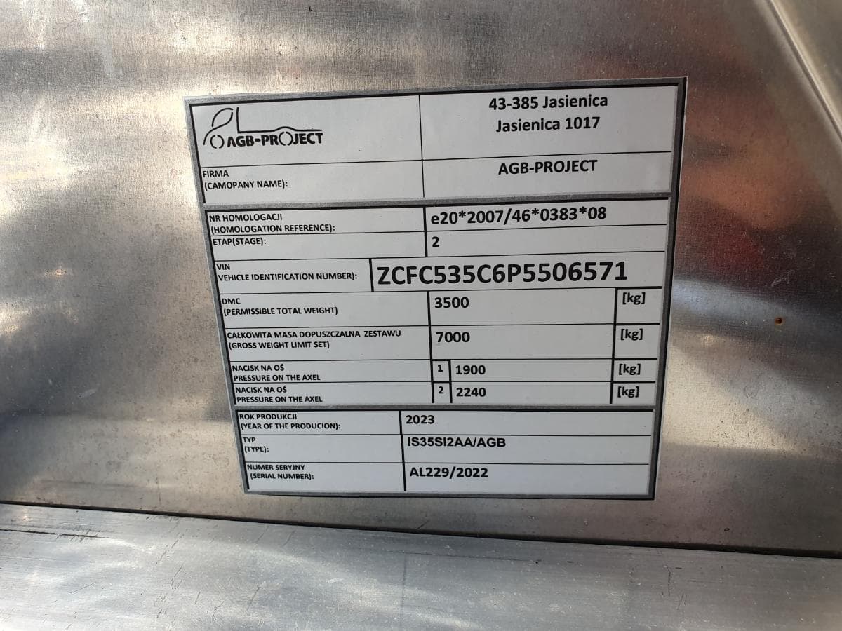 Reboque Pronto Socorro Iveco · Ano 2023 — image 38