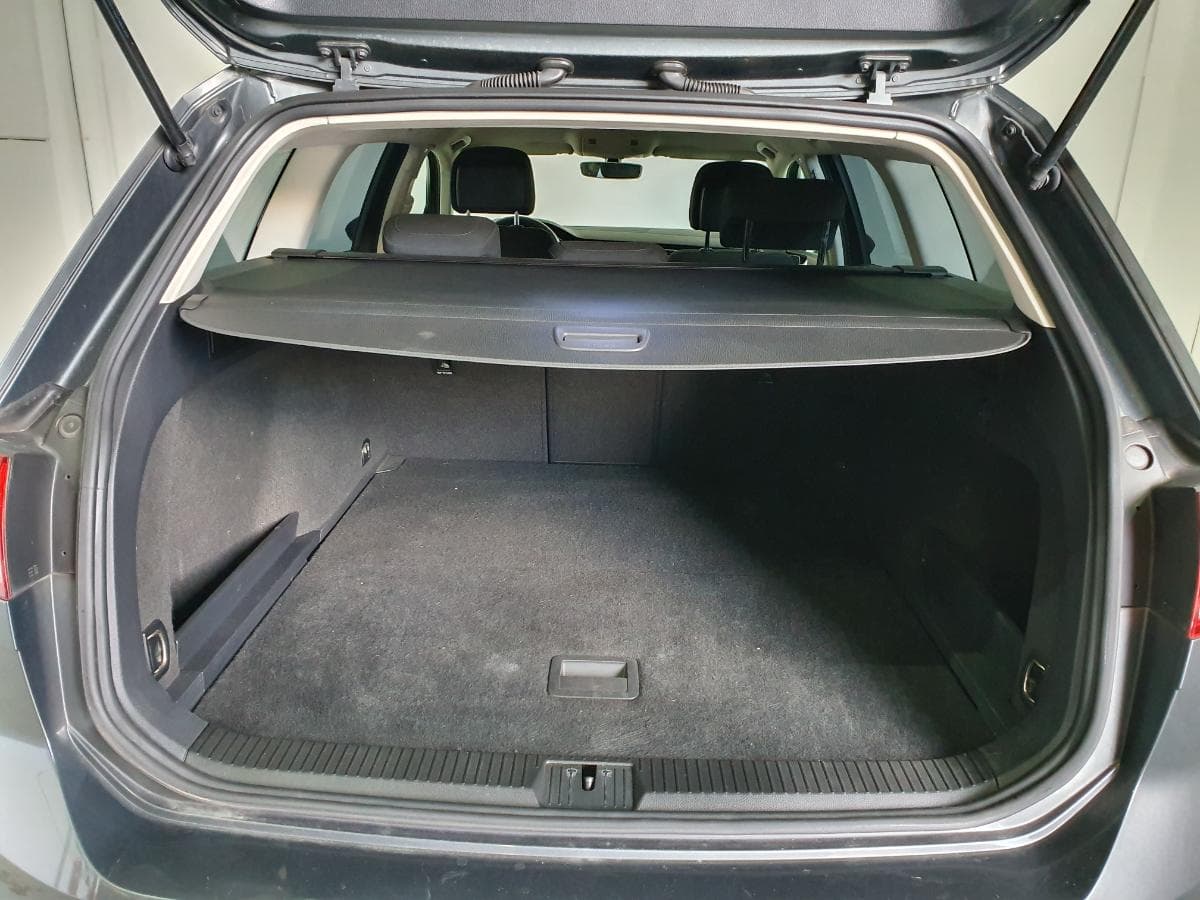 Volkswagen Passat 1.6 TDI · Ano 2015 — imagen 13