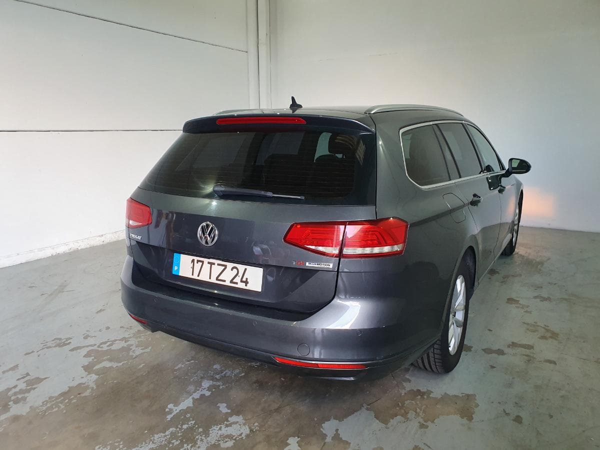 Volkswagen Passat 1.6 TDI · Ano 2015 — imagen 15