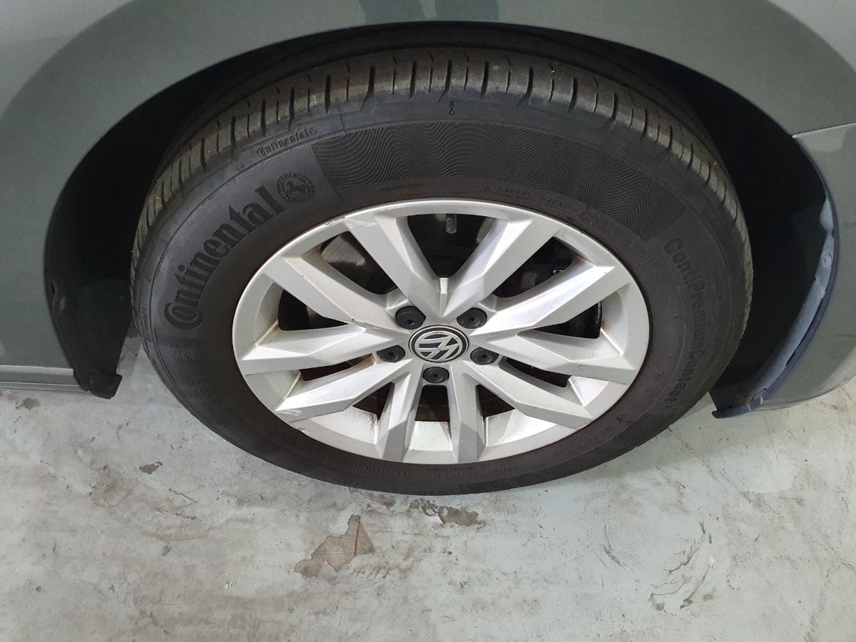 Volkswagen Passat 1.6 TDI · Ano 2015 — imagen 16