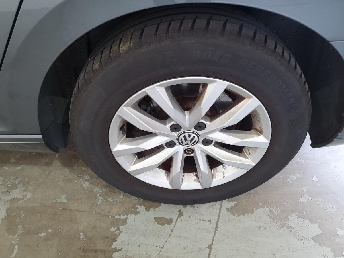 Volkswagen Passat 1.6 TDI · Ano 2015 — imagen 19