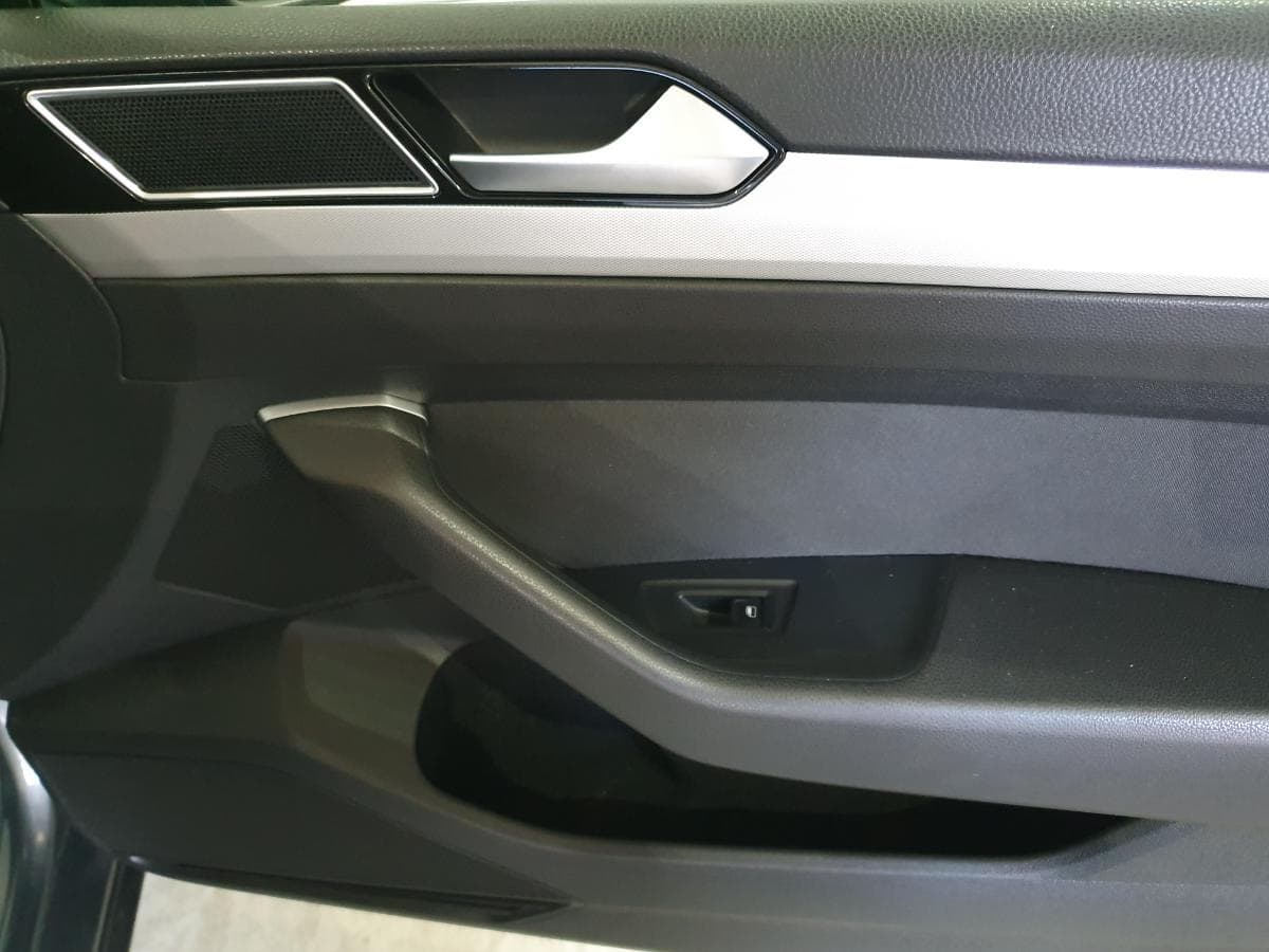 Volkswagen Passat 1.6 TDI · Ano 2015 — imagen 24