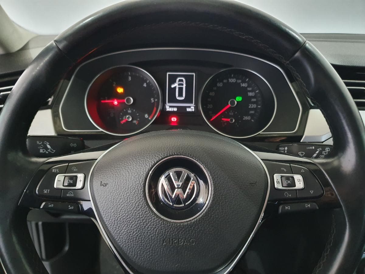 Volkswagen Passat 1.6 TDI · Ano 2015 — imagen 30