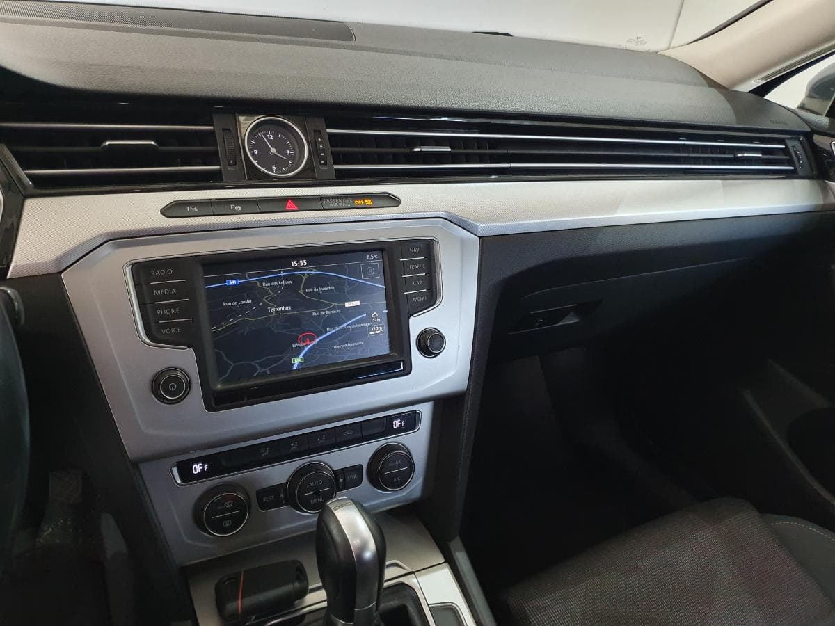 Volkswagen Passat 1.6 TDI · Ano 2015 — imagen 35