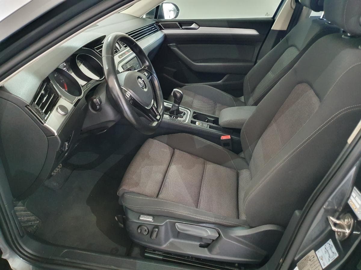 Volkswagen Passat 1.6 TDI · Ano 2015 — imagen 41