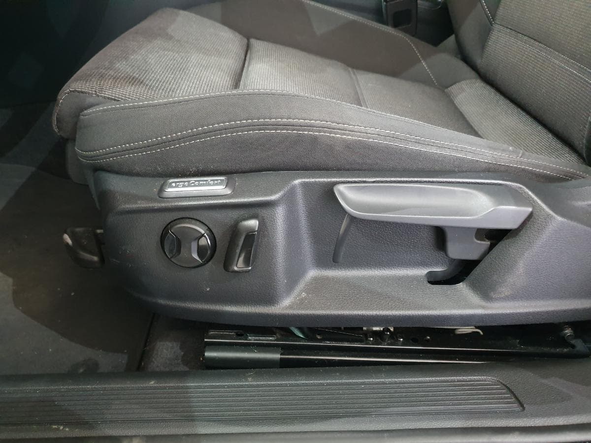 Volkswagen Passat 1.6 TDI · Ano 2015 — imagen 43