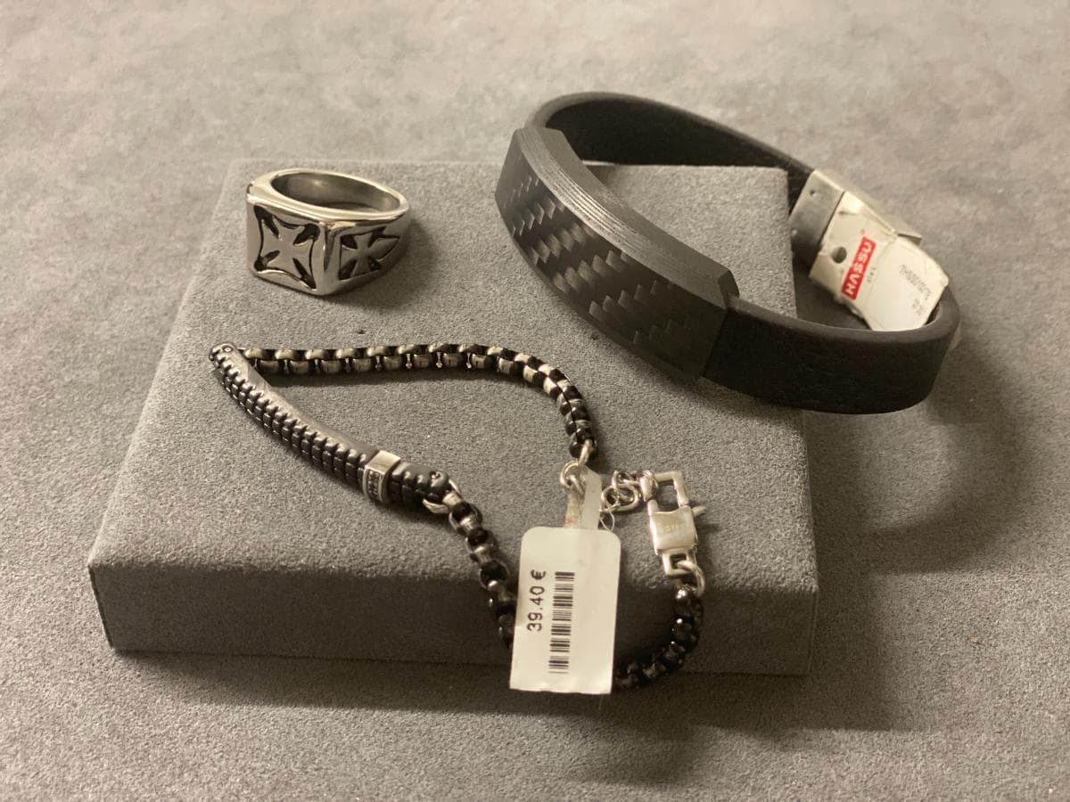 Pulseiras + Anel em prata e outros materiais — imagem 2