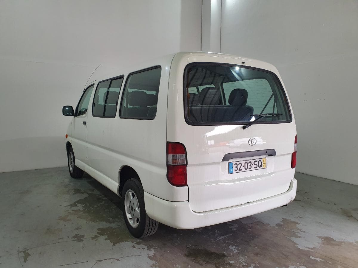 Toyota Hiace 2.4D · Ano 2001 — imagen 10