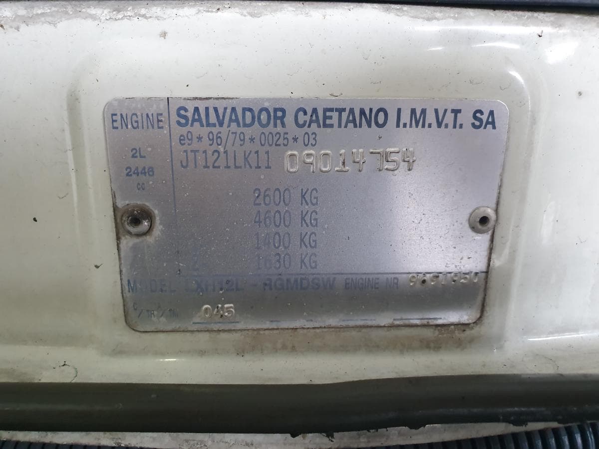 Toyota Hiace 2.4D · Ano 2001 — imagen 5