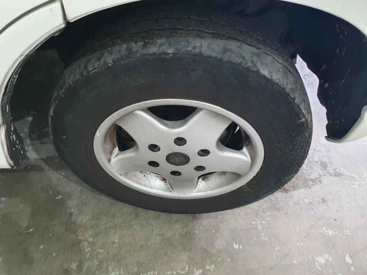 Toyota Hiace 2.4D · Ano 2001 — imagen 12